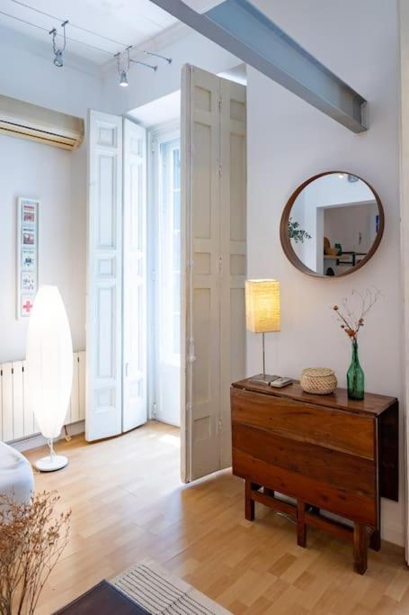Beautiful Apartment In Malasana For 3 Pax - Ferrer Madrid Exterior photo