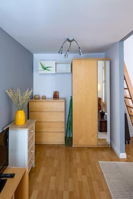 Beautiful Apartment In Malasana For 3 Pax - Ferrer Madrid Exterior photo